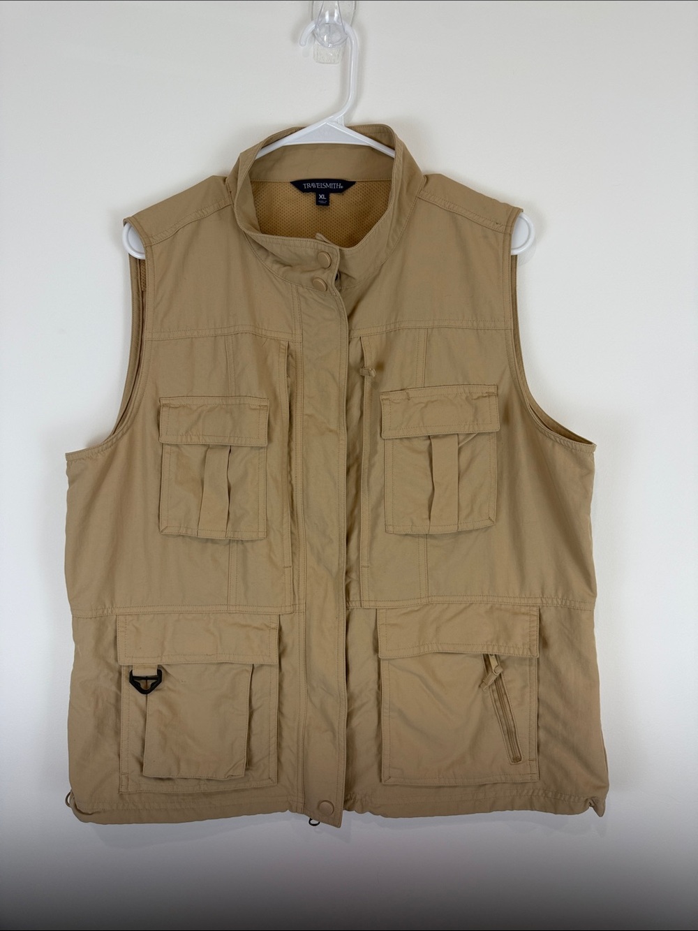 TravelSmith Men's Tan Multi-Pocket Safari Utility Vest-size XL